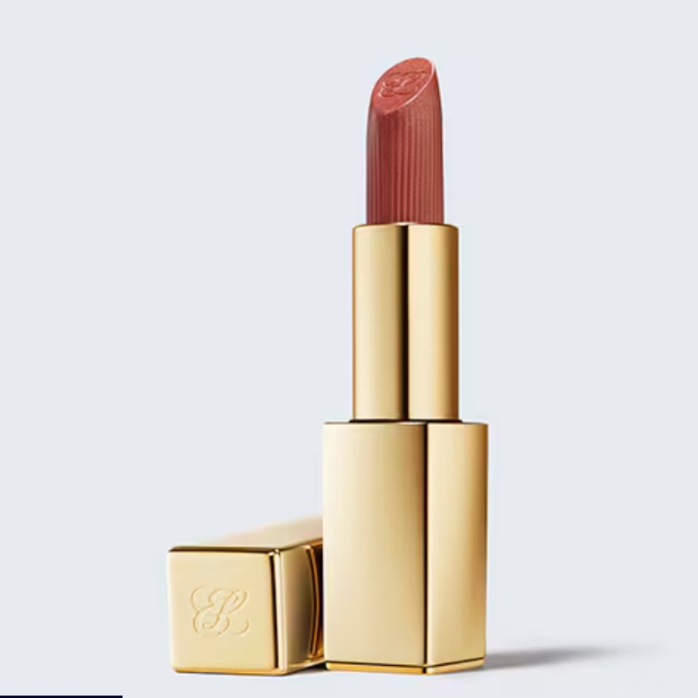 Estée Lauder:Lustre Lipstick - Tiger Eye (111) 
-pearl finish and warm undertone